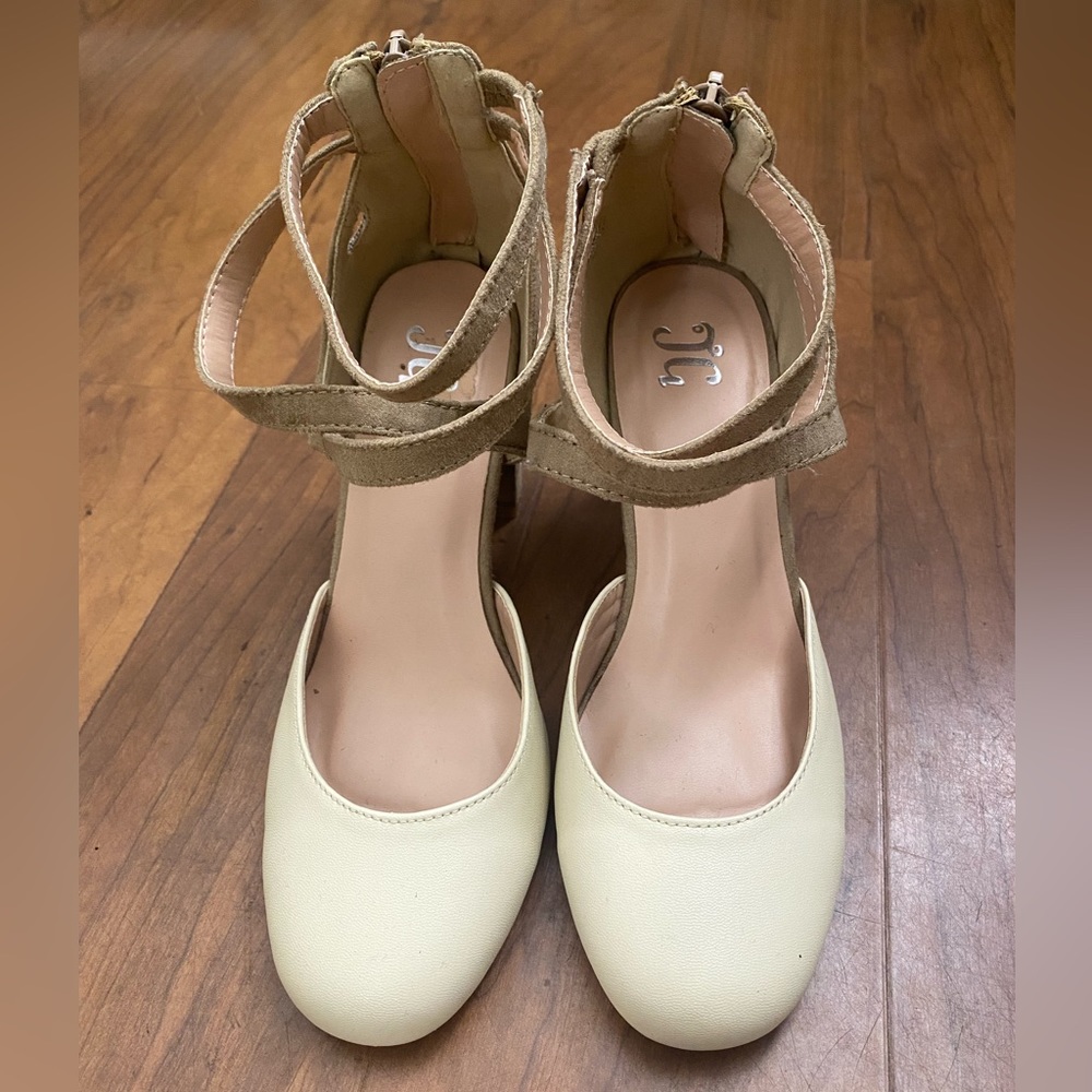🔥2 for $5🔥TG Women’s Shoes Size: 6